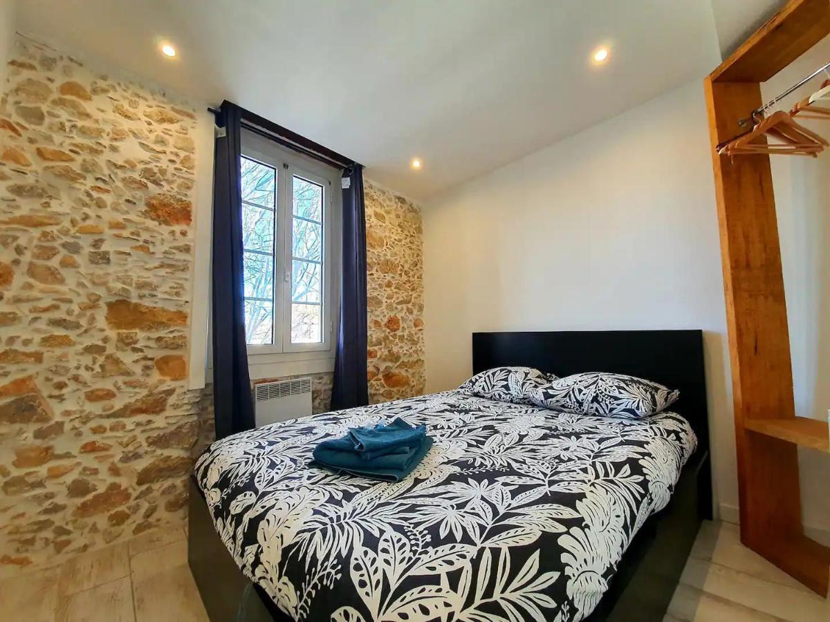 Freshly Tastefully Renovated Apartments In Heart Of Old Antibes Zewnętrze zdjęcie