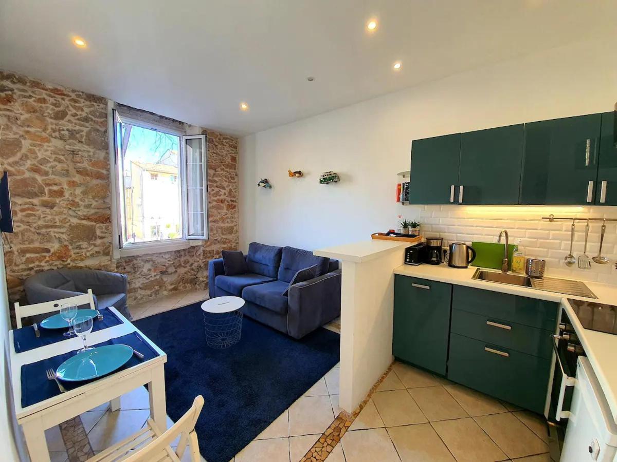 Freshly Tastefully Renovated Apartments In Heart Of Old Antibes Zewnętrze zdjęcie