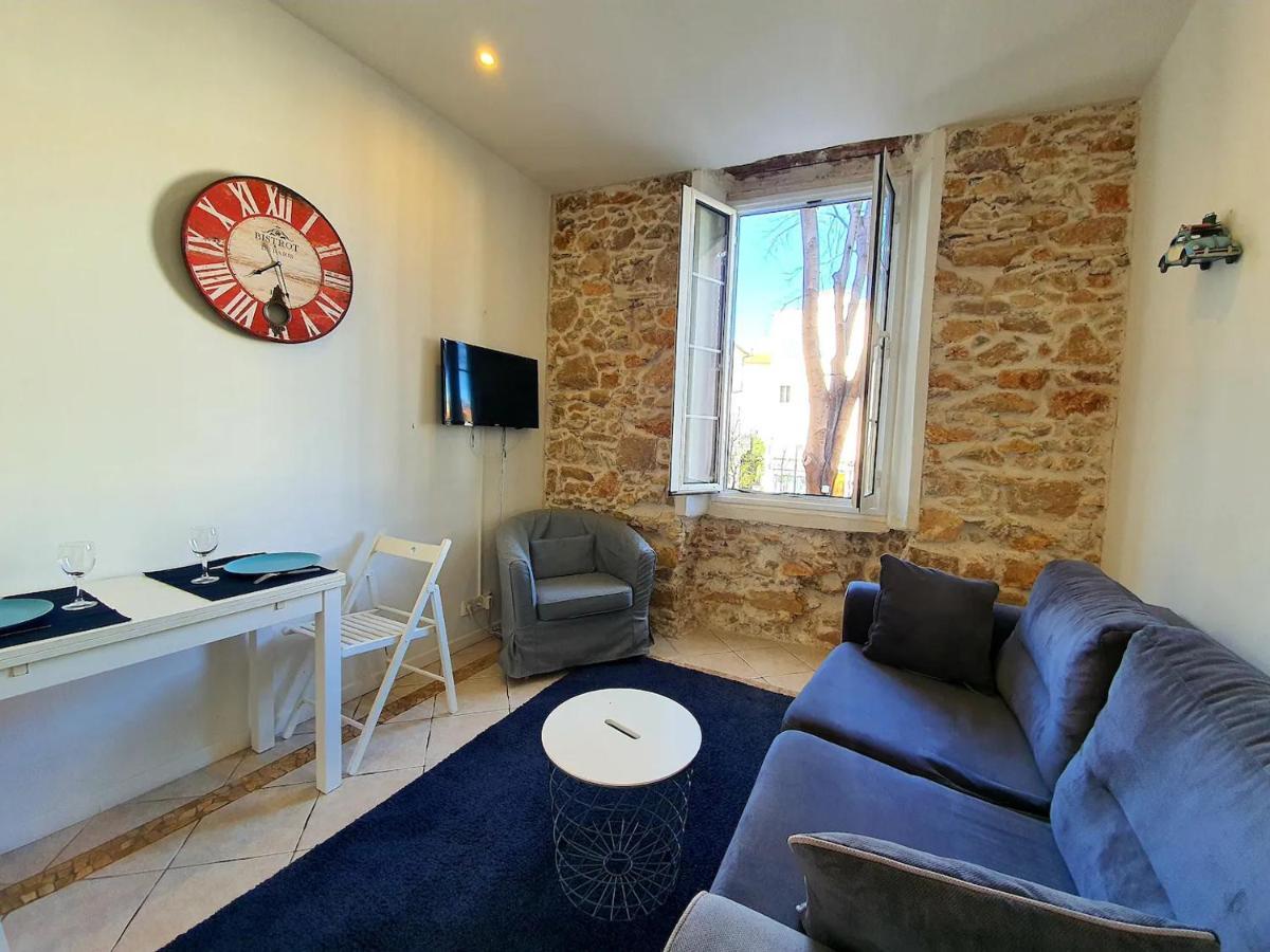 Freshly Tastefully Renovated Apartments In Heart Of Old Antibes Zewnętrze zdjęcie