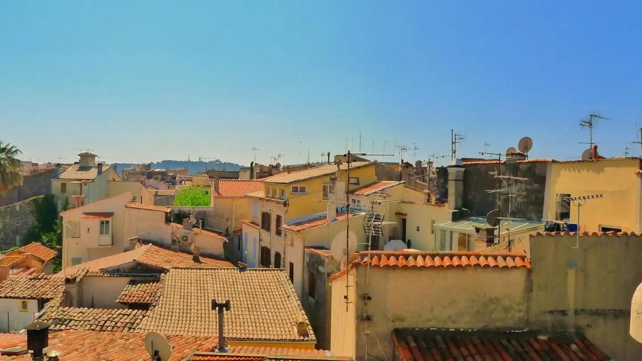 Freshly Tastefully Renovated Apartments In Heart Of Old Antibes Zewnętrze zdjęcie