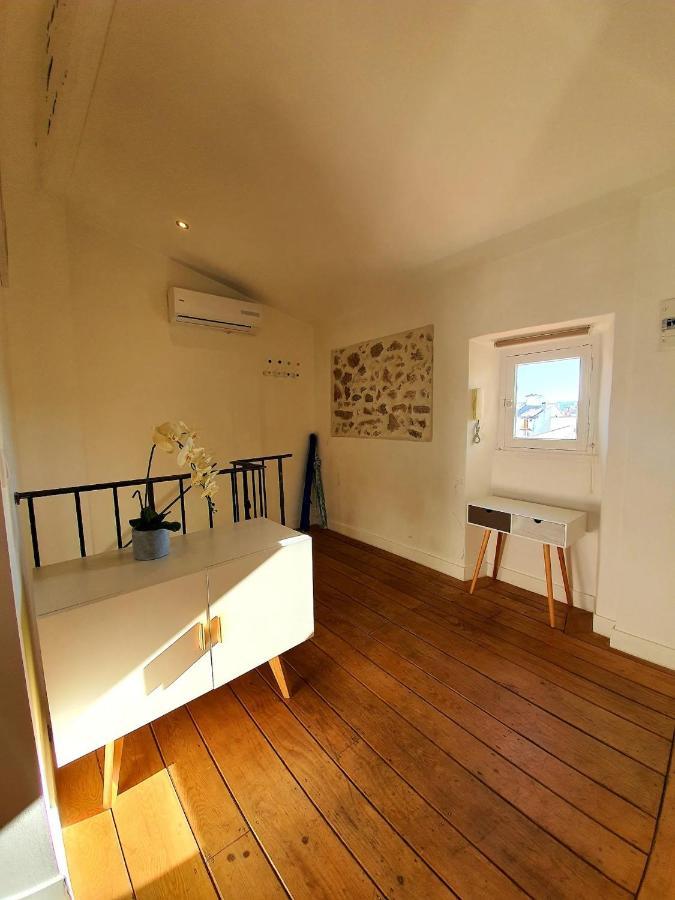 Freshly Tastefully Renovated Apartments In Heart Of Old Antibes Zewnętrze zdjęcie