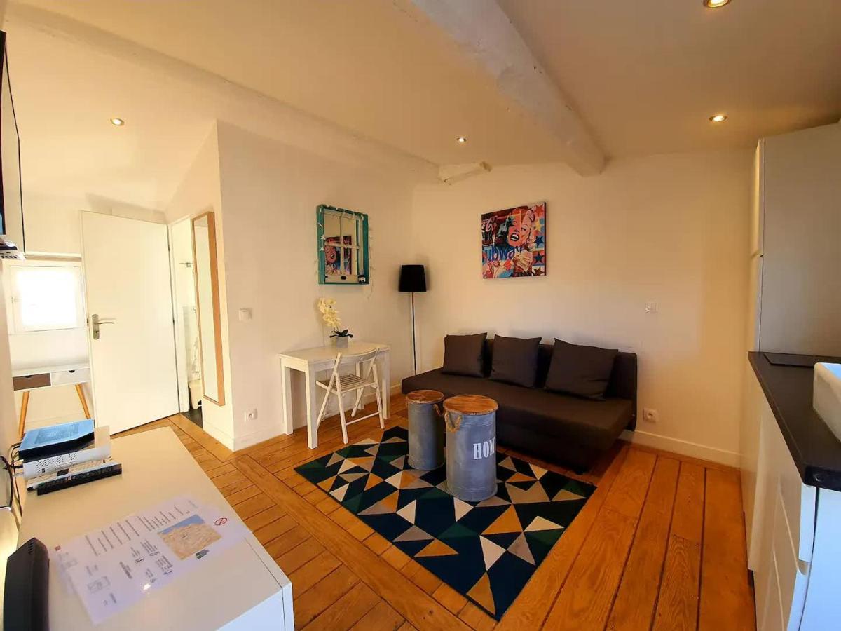 Freshly Tastefully Renovated Apartments In Heart Of Old Antibes Zewnętrze zdjęcie