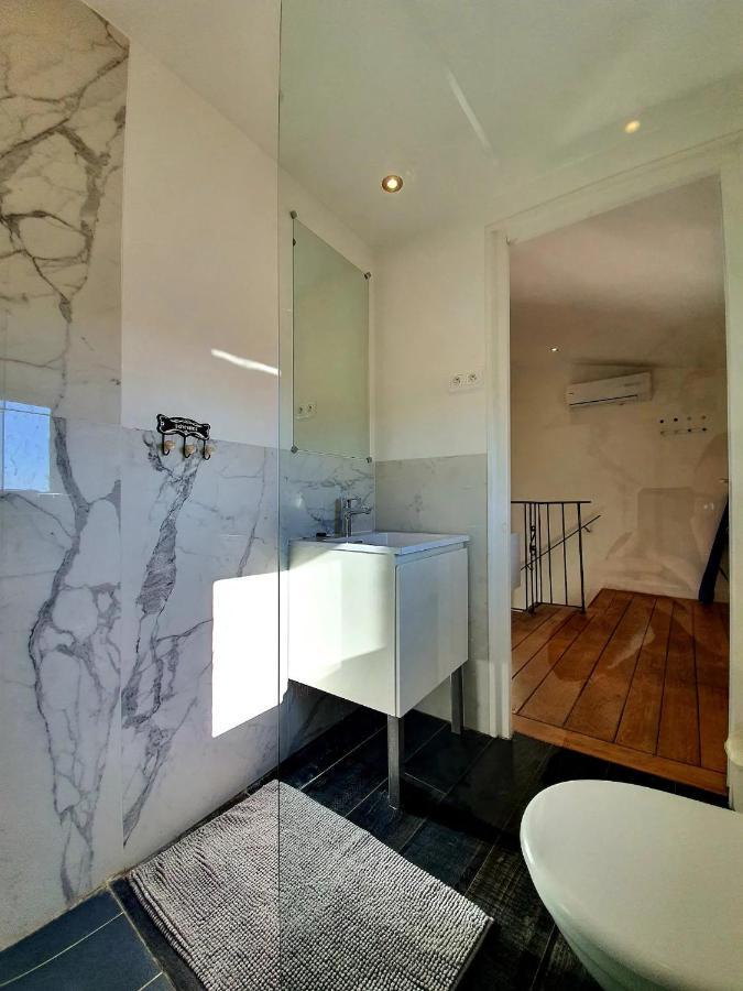 Freshly Tastefully Renovated Apartments In Heart Of Old Antibes Zewnętrze zdjęcie
