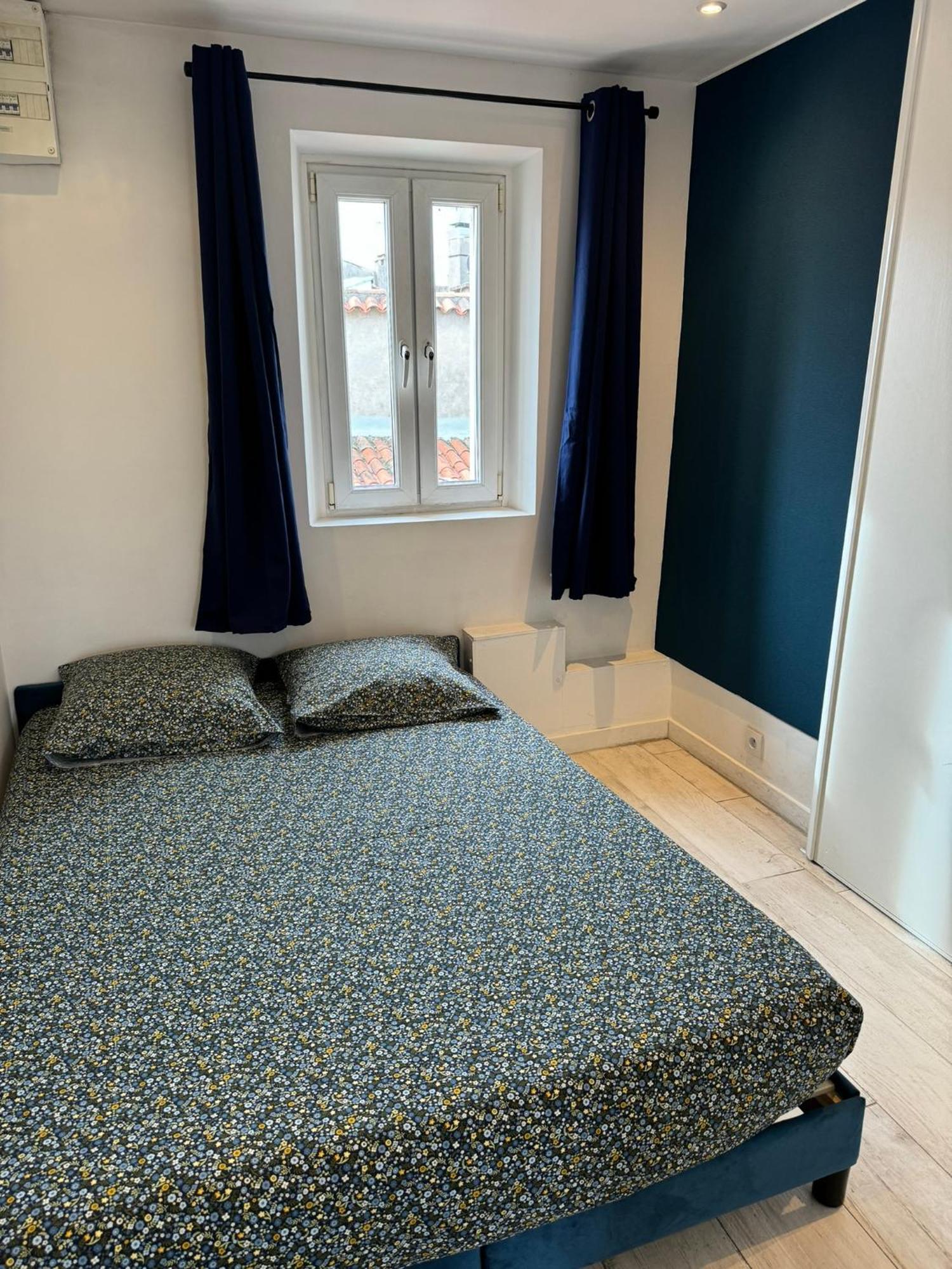 Freshly Tastefully Renovated Apartments In Heart Of Old Antibes Zewnętrze zdjęcie